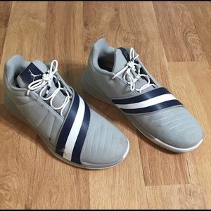 Men’s Nike Air Jordan Zoom sneakers size 8.5